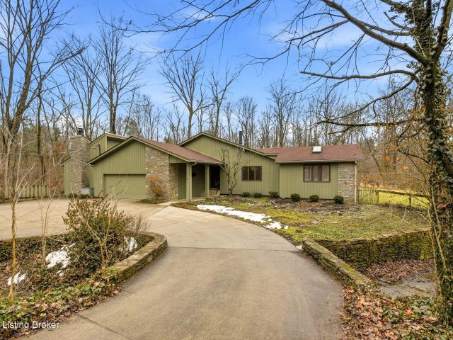 House for sale in Pewee Valley, Kentucky