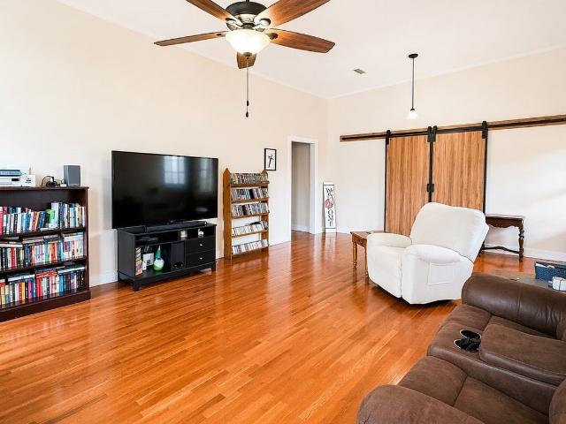 House for sale in Columbia, Alabama
