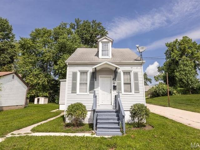 House for sale in Belleville, Saint Clair County