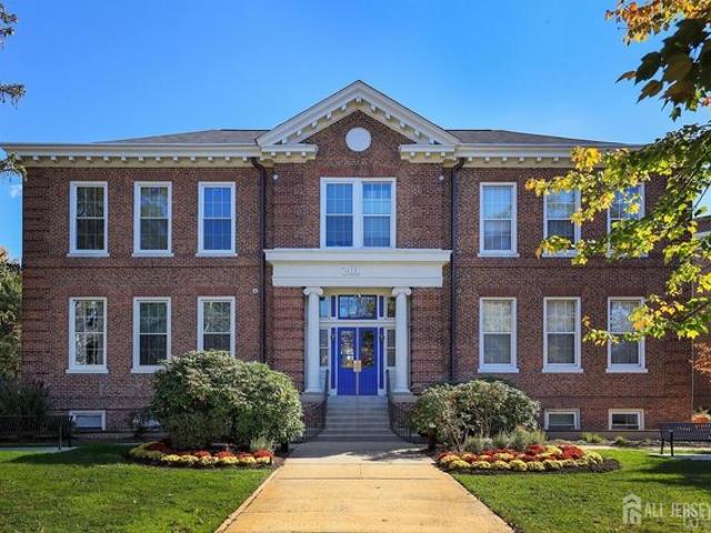 Condo for sale in Highland Park, New Jersey