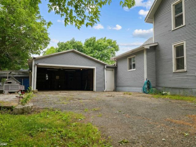 House for sale in Olds, Henry County