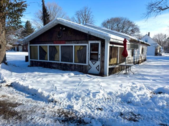 House for sale in Long Point, Illinois