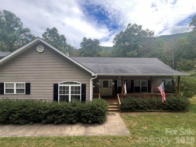 House for sale in Yancey, North Carolina