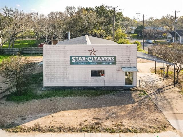 Commercial for sale in Hallettsville, Texas