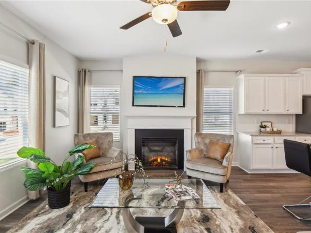 Townhouse for sale in Union City, Georgia