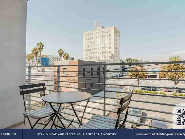 Apartment for rent in Long Beach, California