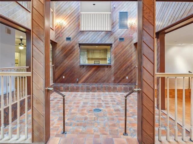 Townhouse for sale in Houston