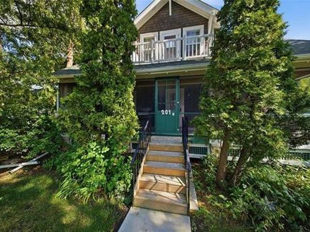 House for sale in East St. Paul, Manitoba