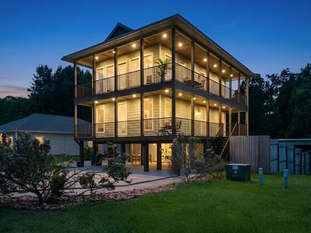 House for sale in Oakhurst, Texas