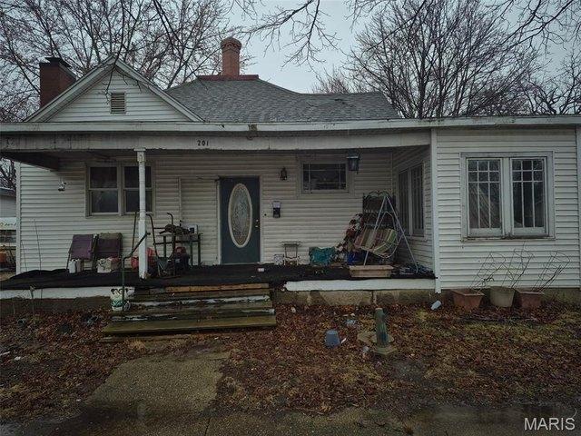 House for sale in Shelbyville, Illinois