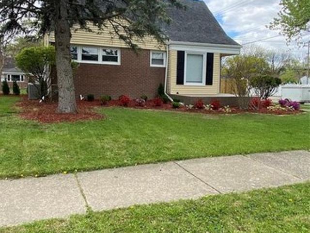 House for sale in Harper Woods, Wayne County