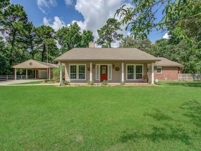House for sale in Magnolia, Texas