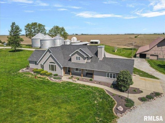 House for sale in Nokomis, Illinois