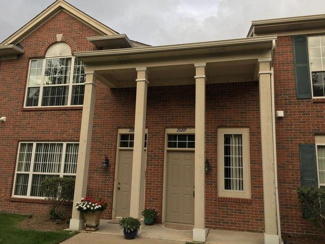 Condo for sale in Walled Lake, Michigan