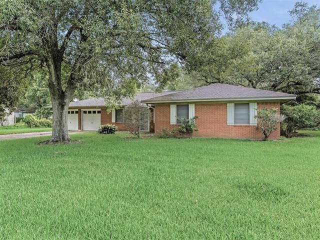 House for sale in Pinehurst, Texas