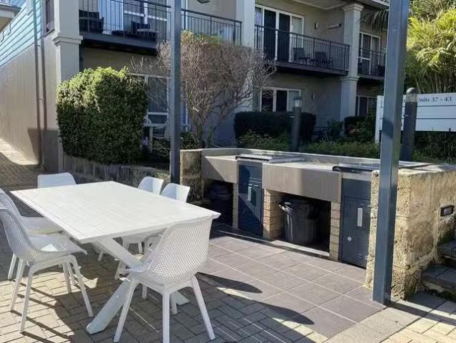 Apartment for rent in Halls Head