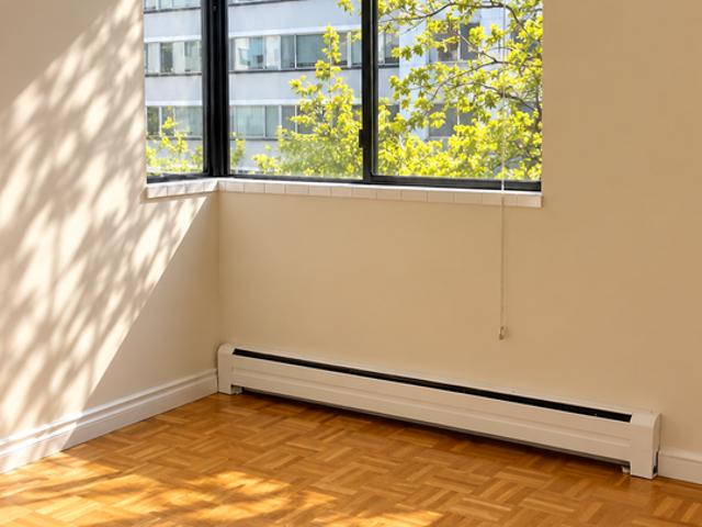Apartment for rent in Denman Village, Vancouver