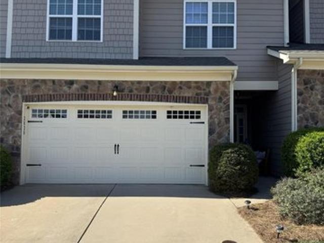 Townhouse for sale in Cramerton, North Carolina