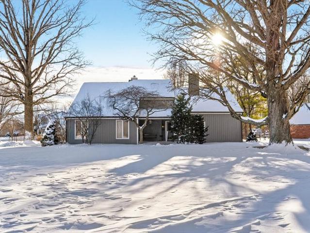 House for sale in New Palestine, Indiana