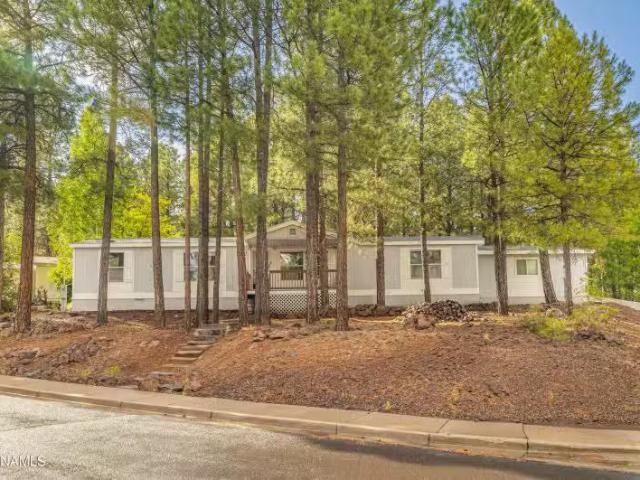 House for sale in Flagstaff