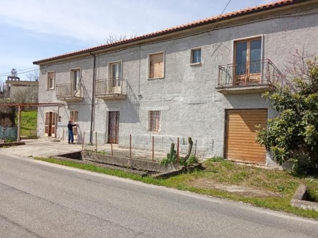 Villa Indipendente in vendita a Alife, Campania