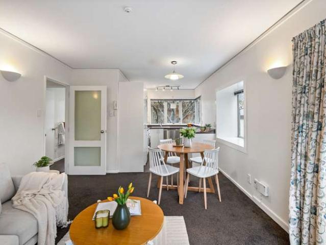 Apartment for sale in Matata, Wellington