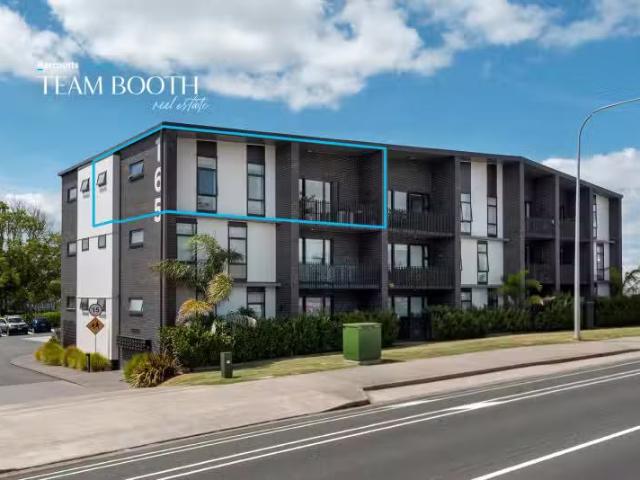 House for sale in Wairau Valley