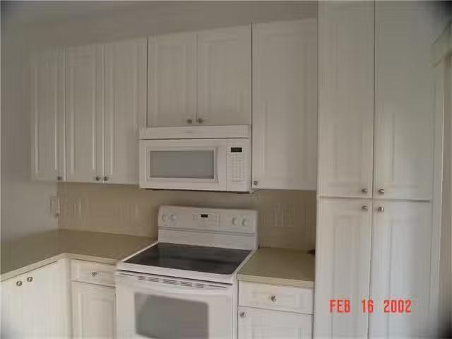 House for rent in Hollywood