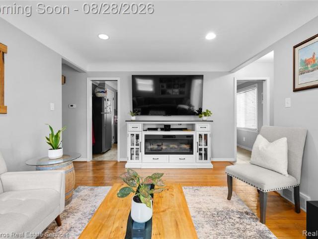 House for sale in Harper Woods, Michigan