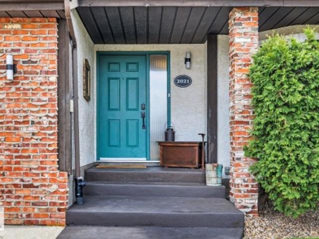 House for sale in Wedgewood, Alberta
