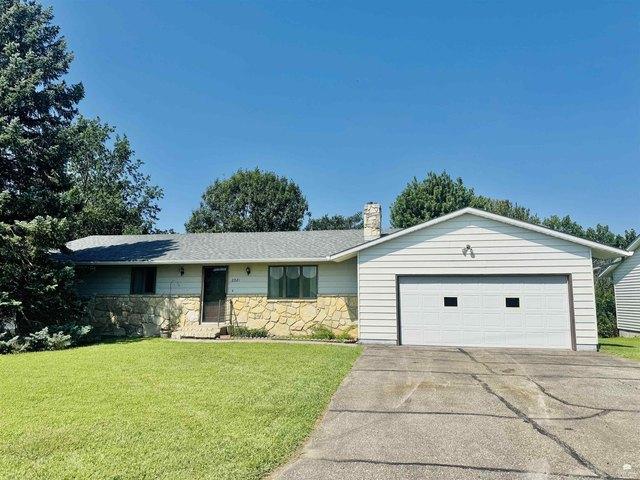 House for sale in Clay Center, Clay County