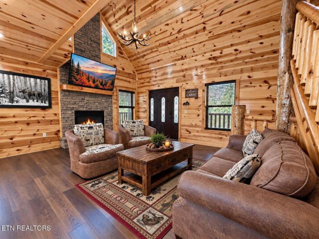 House for sale in Gatlinburg, East Tennessee