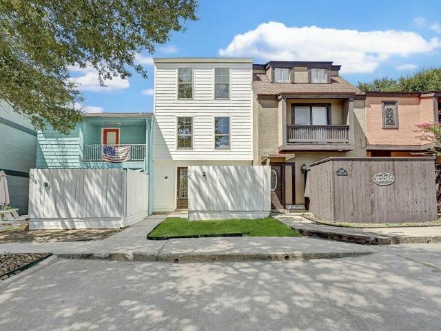 Townhouse for rent in Willis