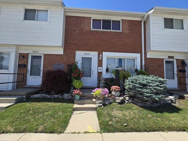 Condo for sale in Clinton Township, Michigan
