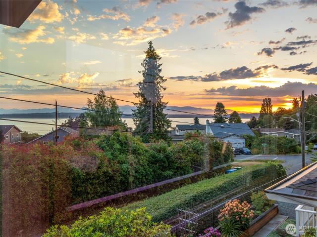 House for sale in Shoreline, Washington