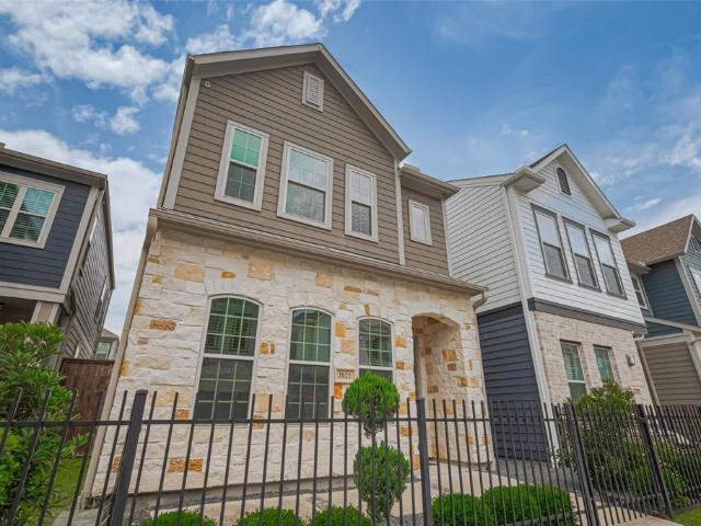 Townhouse for sale in Houston