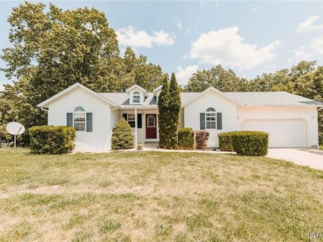 House for sale in Dixon, Missouri