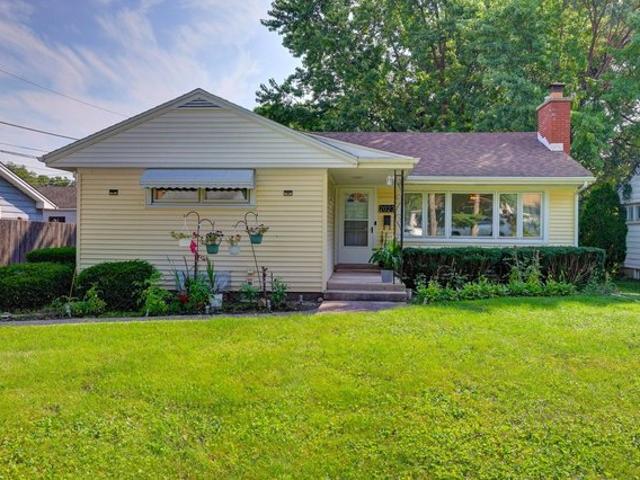 House for sale in Des Plaines, Illinois