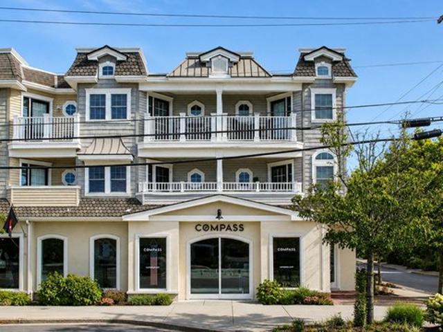 Townhouse for sale in Avalon, New Jersey