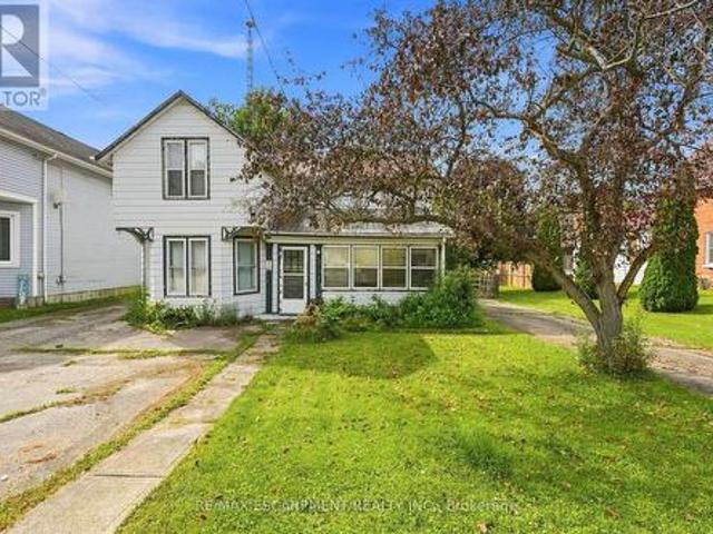House for sale in Jarvis, Ontario