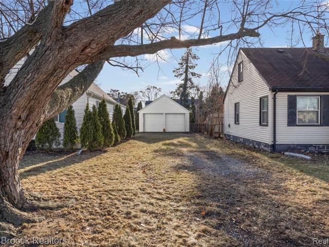 House for sale in Harper Woods, Michigan