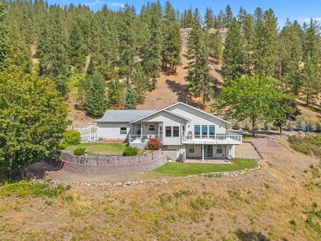 House for sale in Addy, Washington