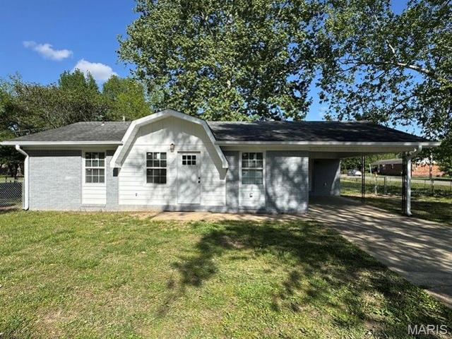 House for sale in Poplar Bluff, Missouri