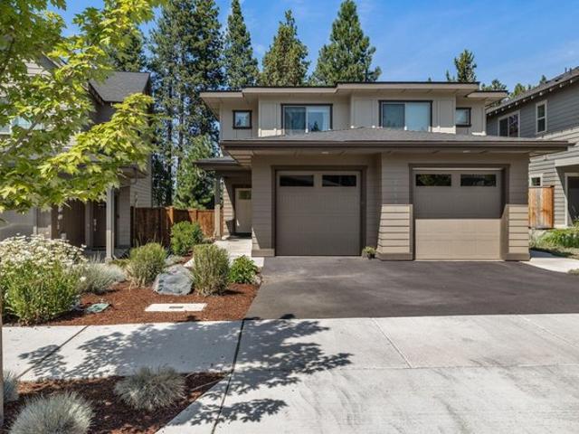 Townhouse for sale in Oregonia