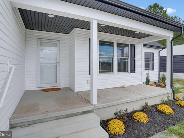 House for sale in Ellendale, Sussex County