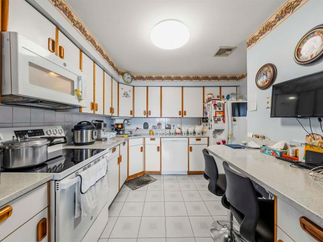 Condo for sale in North Bergen, Hudson County