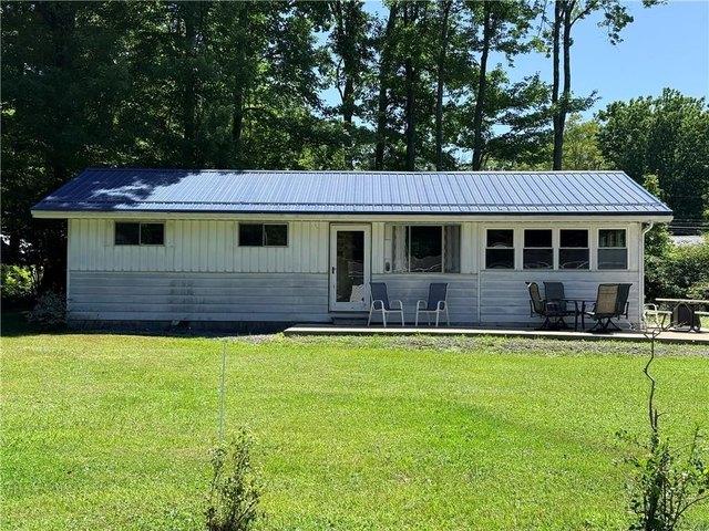 House for sale in Crawford, Pennsylvania