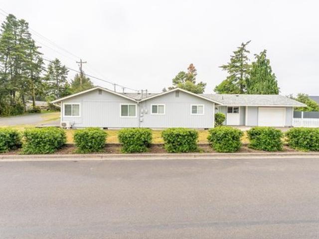 House for sale in Oregonia