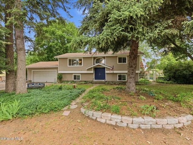 House for sale in Hayden, Idaho