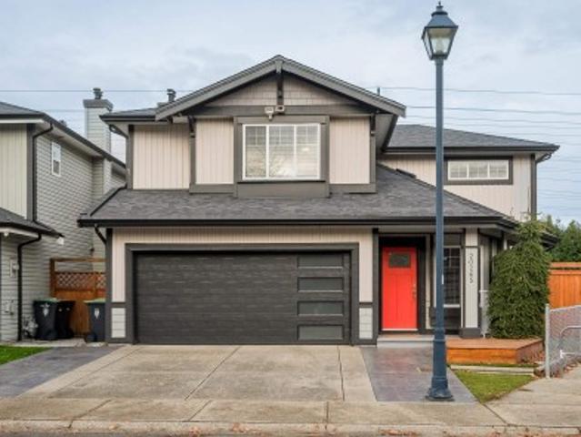 House for sale in Walnut Grove, British Columbia